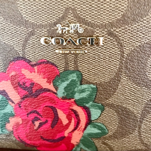⚠️LAST ONE⚠️Coach large floral zip wallet - Picture 3 of 5